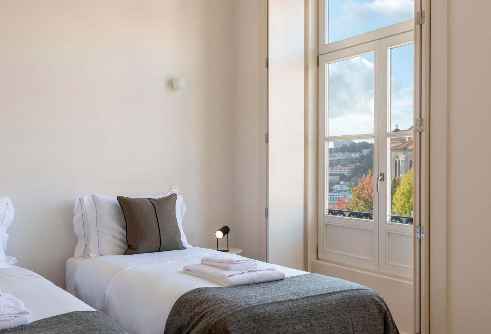 Appartement Mouzinho 32 *